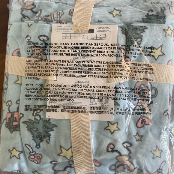 American Eagle Festive Plush PJ Set - Picture 3 of 3